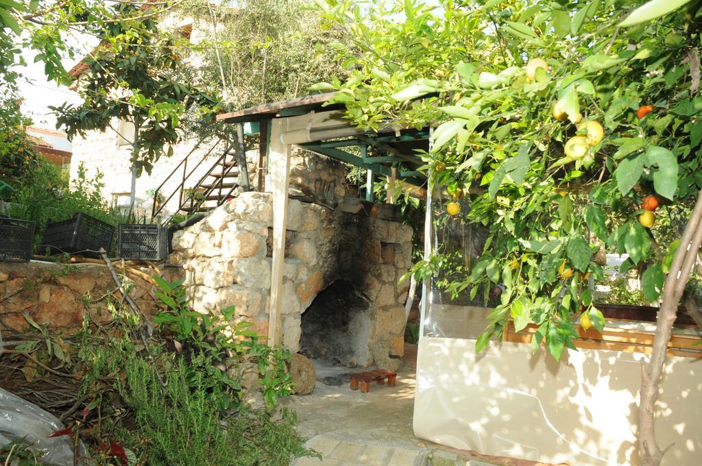 Likya Pansiyon Kaleucagız Exteriör bild
