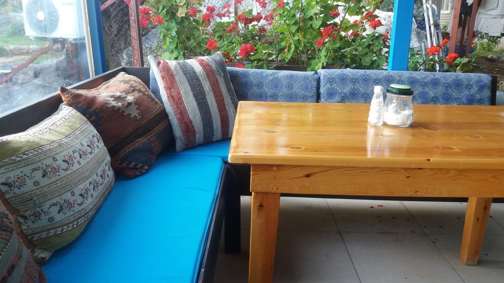 Likya Pansiyon Kaleucagız Exteriör bild