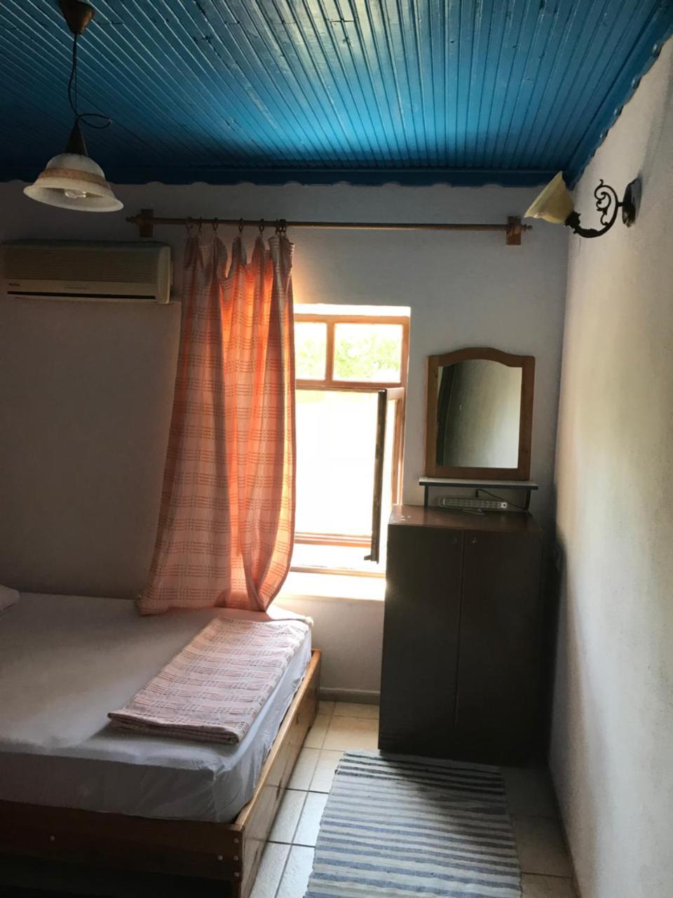 Likya Pansiyon Kaleucagız Exteriör bild
