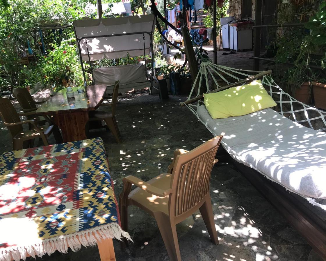 Likya Pansiyon Kaleucagız Exteriör bild